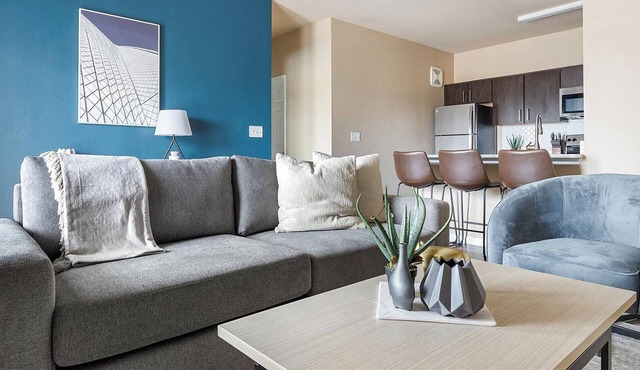 Landing | Modern 1BD, Pool, Gym