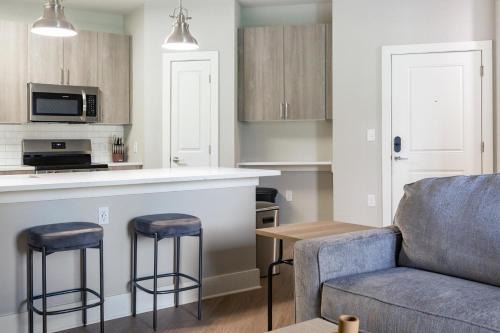 Landing Modern 1BD Clubhouse Gym