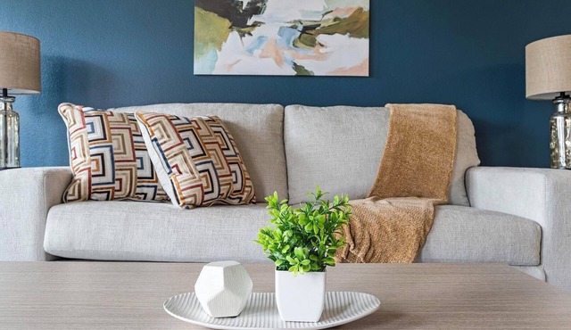 Landing | Modern 1BD, Clubhouse, Gym
