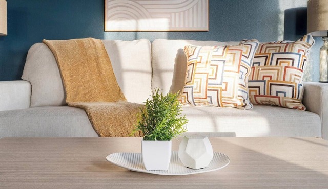 Landing | Modern 1BD, Clubhouse, Gym