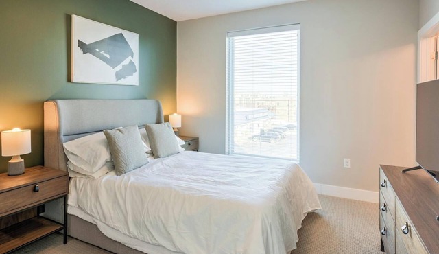 Landing | Modern 1BD, Clubhouse