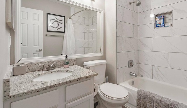Landing | Modern 1BD, Clubhouse