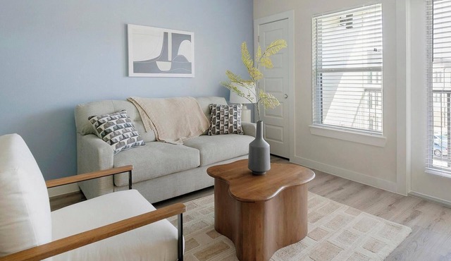 Landing | Modern 1BD, Clubhouse, Pool