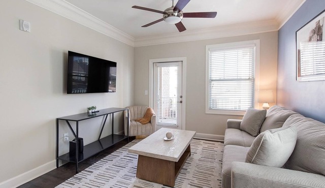 Landing | Modern 1BD, Clubhouse, Pool