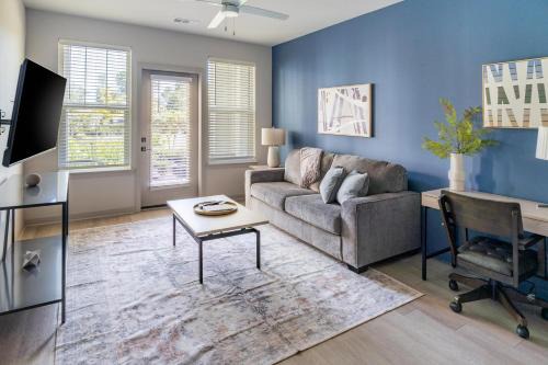 Landing Modern 1BD Clubhouse Gym