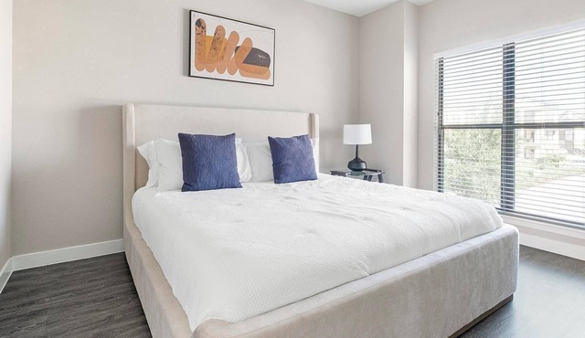 Landing | Modern 1BD, Clubhouse, Gym