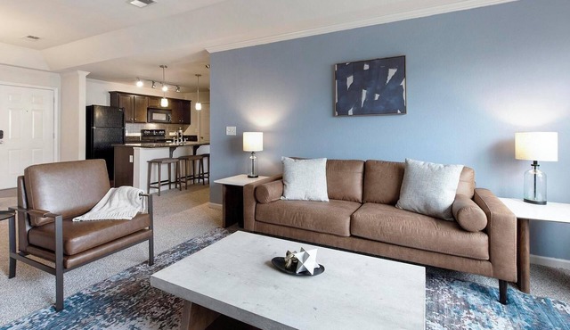 Landing | Modern 1BD, Gym, Courtyard