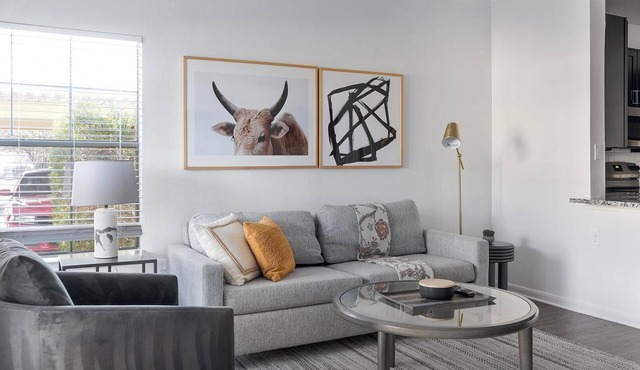 Landing | Modern 1BD, Gym, Courtyard