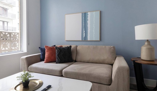 Landing | Modern 1BD, Gym