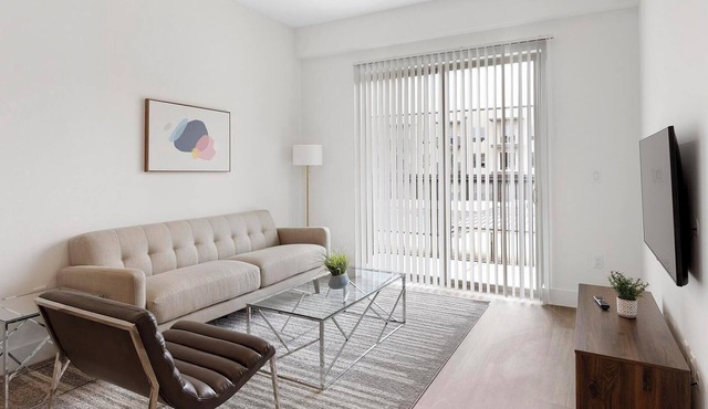 Landing | Modern 1BD, Gym