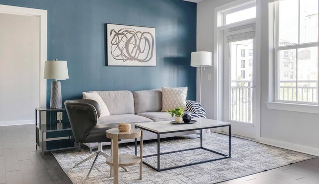 Landing | Modern 1BD, Gym, Pool