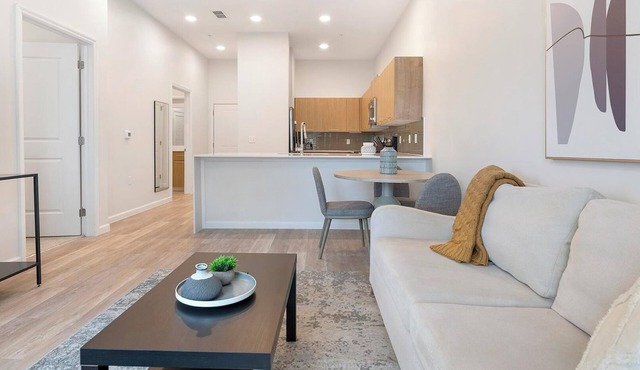 Landing | Modern 1BD, Gym, Clubhouse