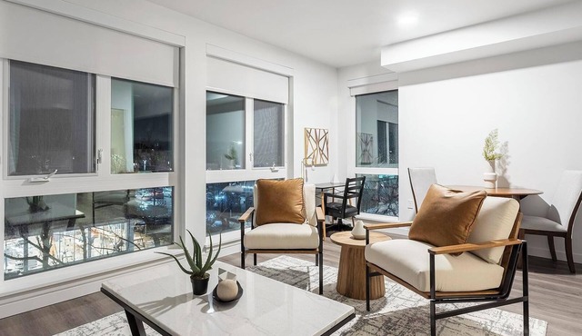 Landing | Modern 1BD, Gym