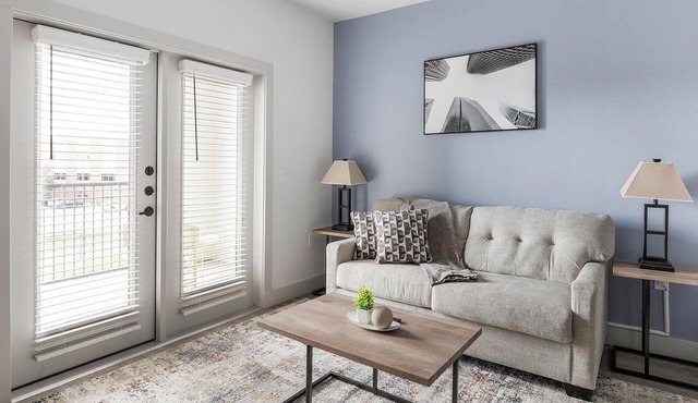 Landing | Modern 1BD in Corinth