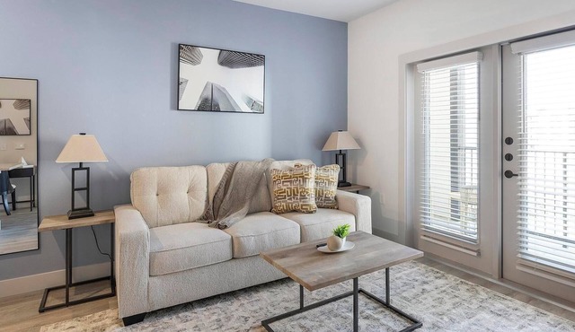 Landing | Modern 1BD in Corinth