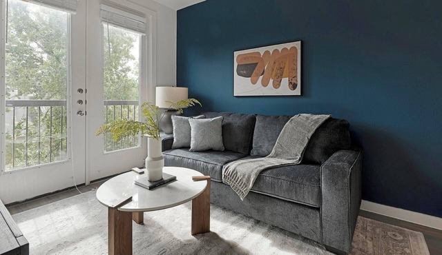 Landing | Modern 1BD, Pool, Gym