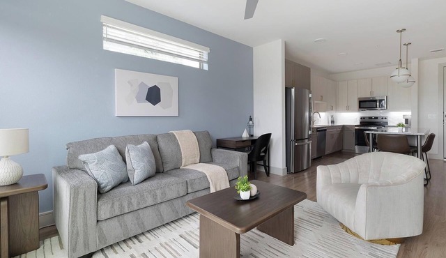 Landing | Modern 1BD, Pool, Gym
