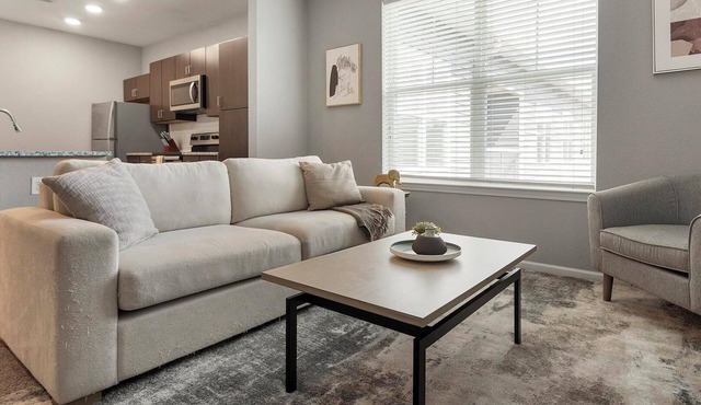 Landing | Modern 1BD, Pool, Gym