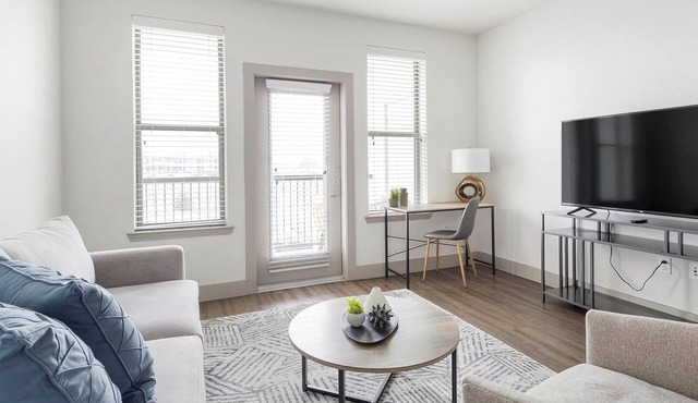 Landing | Modern 1BD, Gym, Yoga Studio