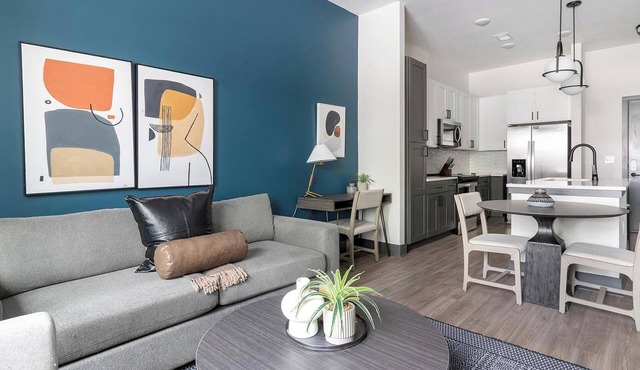 Landing | Modern 1BD, Rooftop Lounge, Gym