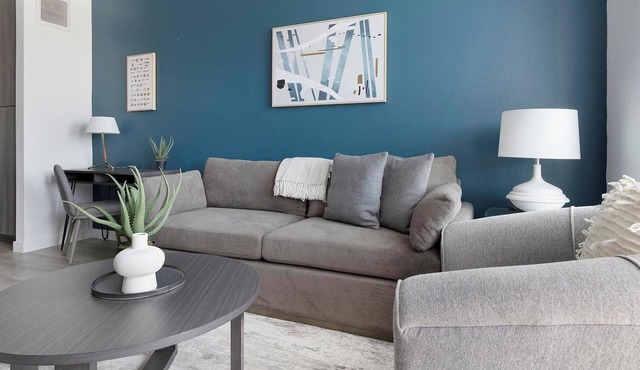 Landing | Modern 1BD, Gym, Clubhouse