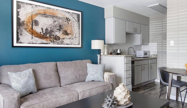 Landing | Modern 1BD, Gym, Clubhouse