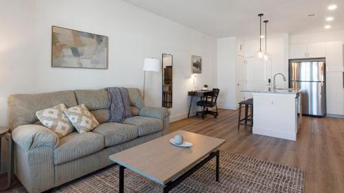Landing Modern 2BD Clubhouse Gym