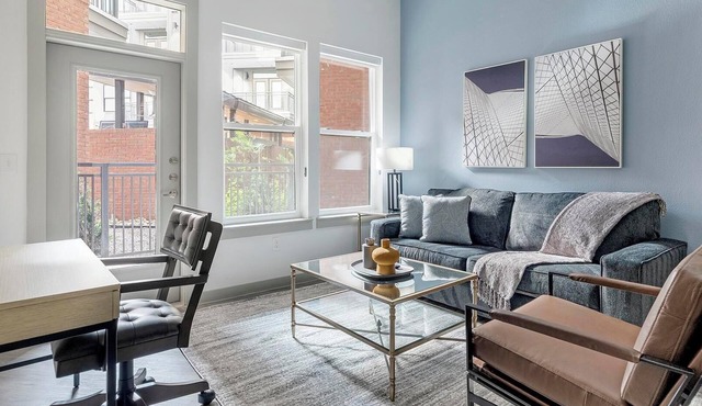 Landing | Modern 2BD, Courtyard, Rooftop Lounge