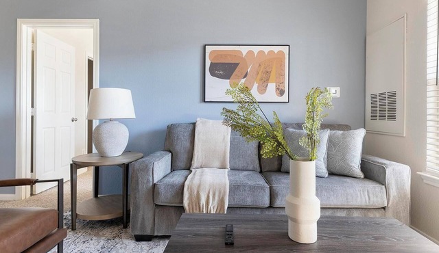 Landing | Modern 2BD, Courtyard, Clubhouse