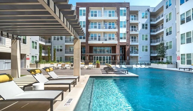 Landing | Modern 2BD, Game Room, Gym