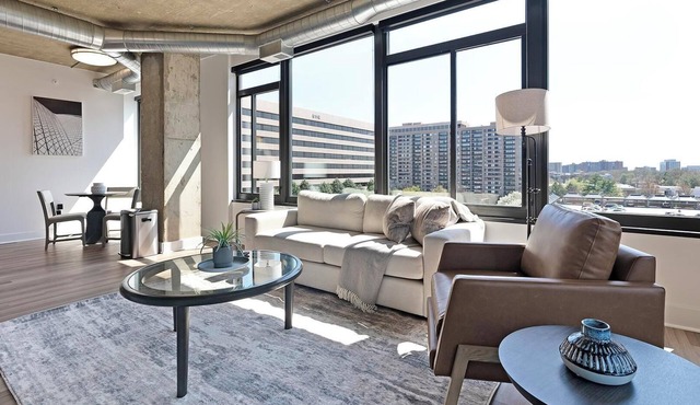 Landing | Modern 2BD, Game Room, Gym