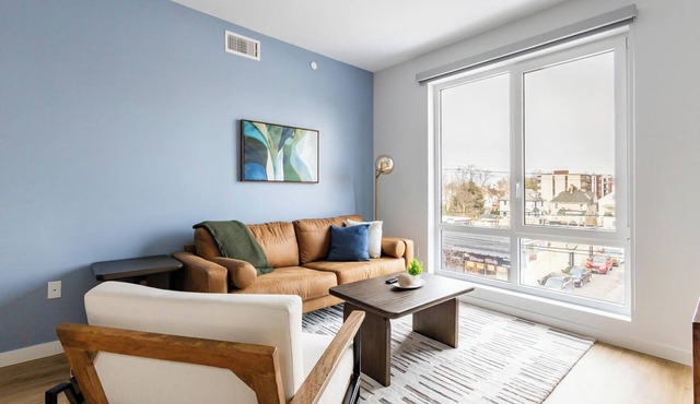 Landing | Modern 2BD, Game Room, Gym