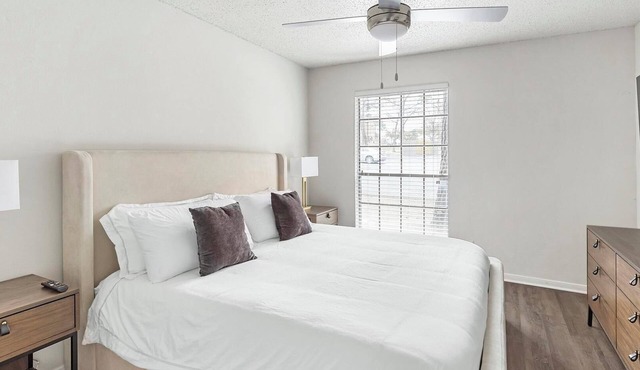 Landing | Modern 2BD, Gym, Courtyard