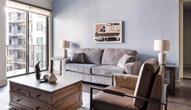 Landing | Modern 2BD, Gym, Pool