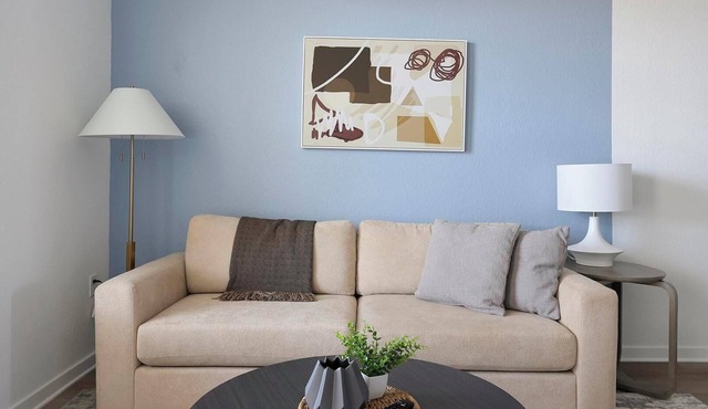 Landing | Modern 2BD, Gym, Clubhouse