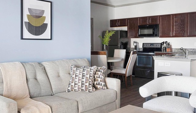 Landing | Modern 2BD, Pool, Gym