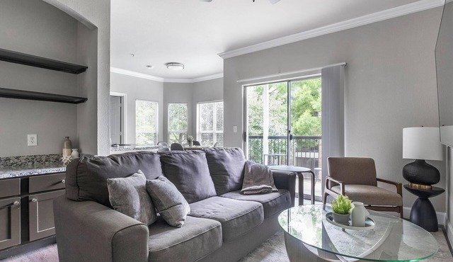 Landing | Modern 2BD, Pool, Clubhouse