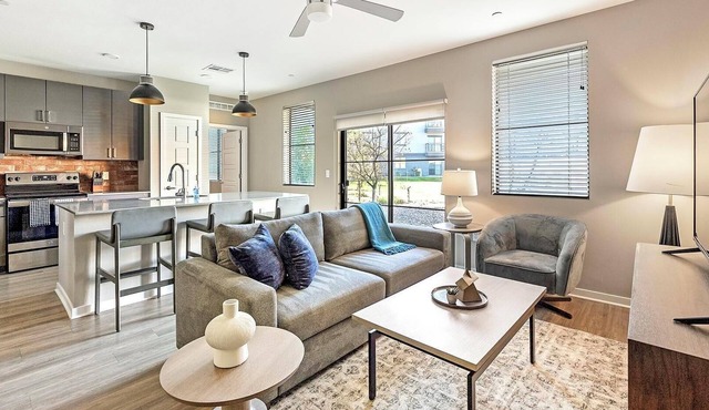 Landing | Modern 2BD, Pool, Clubhouse