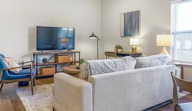 Landing | Modern 2BD, Courtyard, Gym