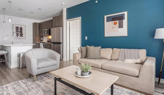 Landing | Modern 2BD, Gym, Pool