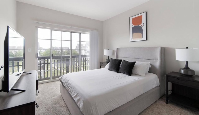 Landing | Modern 2BD, Pool, Tennis Court