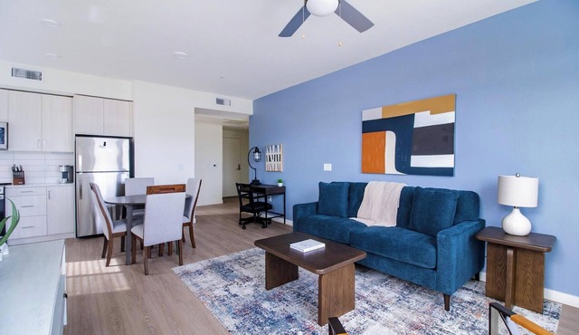 Landing | Modern 2BD, Yoga Studio, Gym
