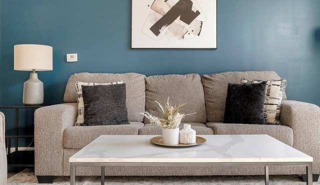 Landing | Modern 2BD, Yoga Studio, Gym