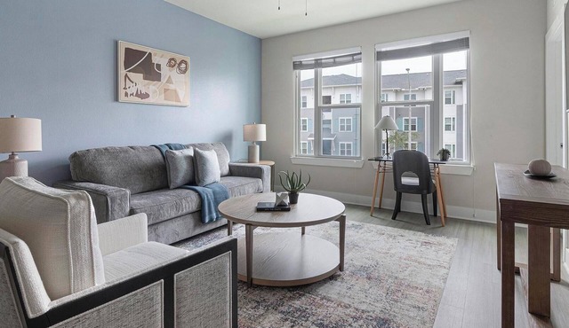 Landing | Modern 3BD, Gym