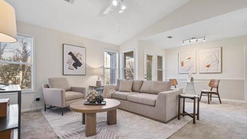 Landing Modern Apartment with Amazing Amenities (ID7350X50)