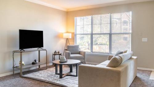 Landing Modern Apartment with Amazing Amenities (ID8628X77)
