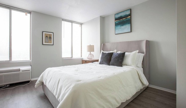 Landing | Modern Studio, Pool, Game Room