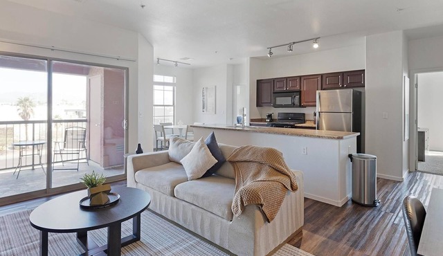 Landing | Modern 2BD, Gym