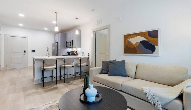 Landing | Modern 2BD, Yoga Studio, Gym