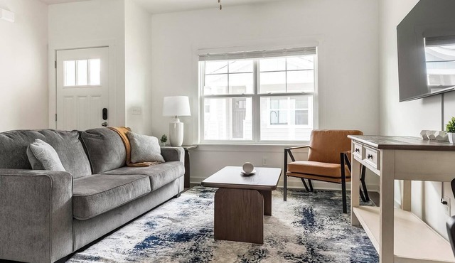 Landing | Spectacular 2BD, Clubhouse, Gym
